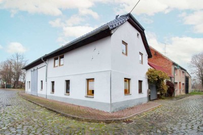 Charmantes Einfamilienhaus mit historischem Flair und modernem Wohnkomfort in Günthersdorf