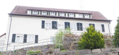 *** Attraktives Sanierungsobjekt mit hohem Renditepotenzial
                           in Obermarch