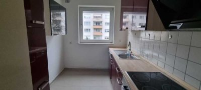 Renovierte 3-Zimmer-Wohnung mit Balkon in Frankfurt