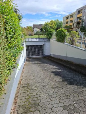 Geschmackvolle 3-Zimmer-Wohnung mit neuen Bädern und Einbauküche in Troisdorf Spich