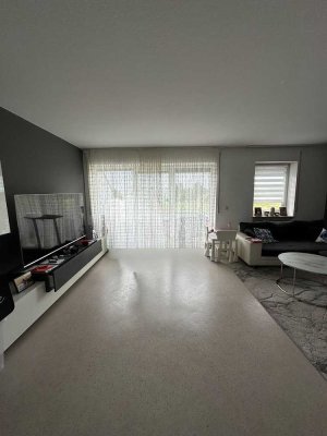Helle 3-Zimmer Wohnung mit Balkon inkl. Stellplatz in Karlsdorf-Neuthard zum 01.12.25