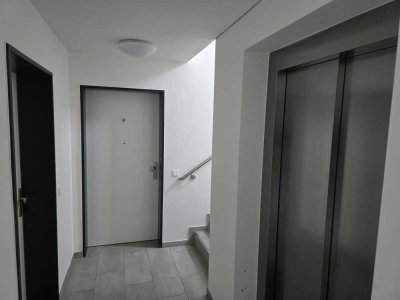 Provisionsfreie neuwertige 3,5 -Zimmer Eigentumswohnung –  barrierearm & energieeffizient (KfW 55)