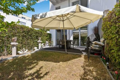 4,5 Zimmer Gartenwohnung im Haus-im-Haus Charakter mit direkter Nähe zum Riemer See