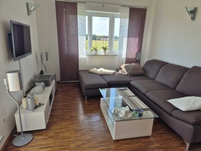 Geschmackvolle, neuwertige 3-Raum-Terrassenwohnung mit geh. Innenausstattung mit EBK in Dietersheim