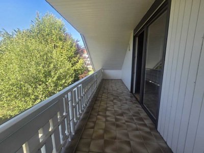 „Helle – 4-Zimmer-Wohnung in Kandel mit Balkon, Loggia & Einbauküche“