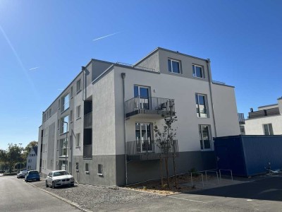 Stilvolle 1-Zimmer-Penthouse-Wohnung mit Einbauküche und Balkon in Gießen