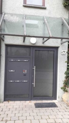 Attraktive 2,5-Zimmer-Wohnung mit gehobener Innenausstattung mit Balkon und EBK in Schwäbisch Hall