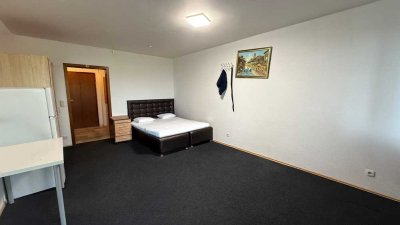 Gemütliche 1-Zimmer-Wohnung mit Balkon und Aufzug im begehrten Herzen von Heiligenhaus.