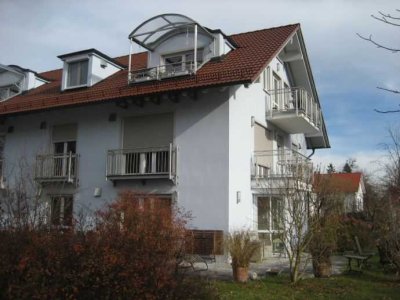 Exklusive 3-Zimmer-Wohnung mit gehobener Innenausstattung mit Balkon und EBK in München Hadern