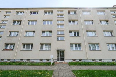 Renovierte Dreiraumwohnung mit Balkon– sofort bezugsfrei!