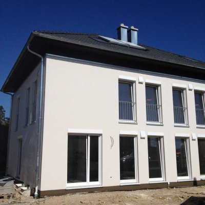 Moderne und helle Doppelhaushälfte 86462 Langweid