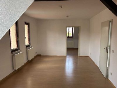 Dachgeschosswohnung 2023 saniert in bester Lage inkl. EBK