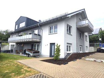 Moderne, barrierefreie Erdgeschosswohnung mit 3,5 Zimmern im Luftkurort Hümmerich - provisionsfrei!