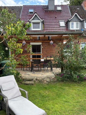 Modernisiertes Reihenhaus mit tollem Garten