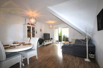 Gepflegte 3-Zimmerwohnung im Dachgeschoss mit Garten! Meine Wohnung! = Mein Partner!