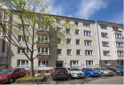 Geschmackvolle, gepflegte 2-Zi-Wohnung mit EBK
