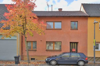 Charmantes Reihenmittelhaus mit 141 qm Wohnfläche, Garage, Terrasse und Südgarten