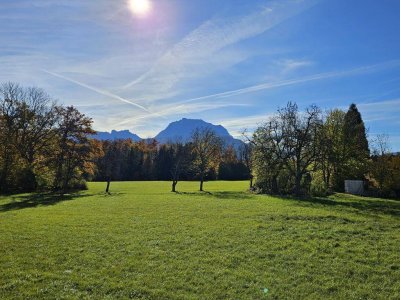 Provisionsfrei! 75 m² Obergeschosswohnung im vorderen Haus mit freiem Traunsteinblick