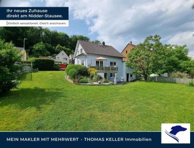 Traum Einfamilienhaus in sensationeller Stauseelage - mit unverbaubarer Aussicht - in Top Zustand !