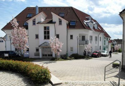 Gepflegte 2-Zimmer-Erdgeschosswohnung mit EBK in Langenau