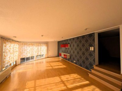 Erdgeschosswohnung mit Wintergarten und gemütlichem Gartenfreisitz