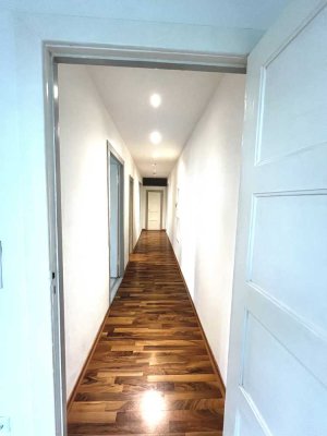 Helle 2-Zimmer-Wohnung im Rathenauviertel