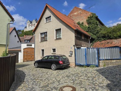 Kleines Häuschen in Burgnähe - sanierungsbedürftig - (A1614)