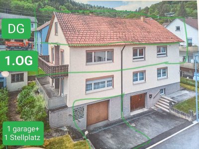 Attraktive 4,5-Zimmer-Wohnung mit Balkon in Straßberg