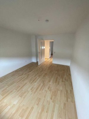 3 ZKB Wohnung mit Einbauküche und Balkon