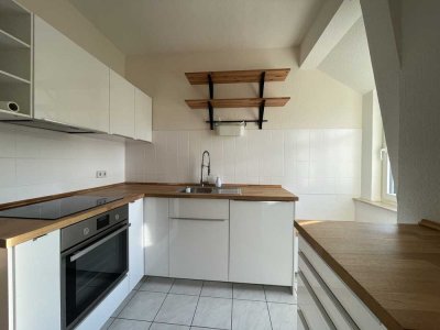traumhafter Grünblick Mitten in Erfurt! großzügiges Wohnen, Wannenbad/Fenster.