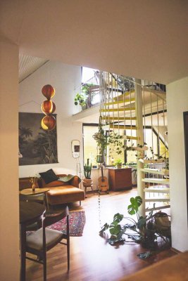 Sehr schöne, helle Galerie-Wohnung in Bocklemünd, am besten für Paar geeignet