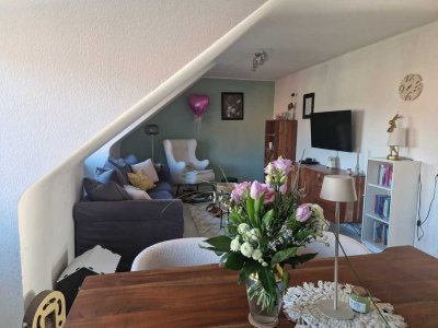 Freundliche 3-Zimmer-DG-Wohnung mit Balkon in Eschweiler