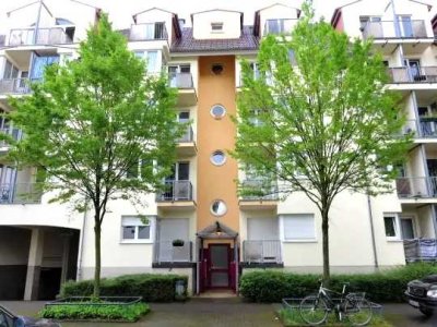 Gemütliches, gut geschnittenes Apartment mit Süd-Balkon und Stellplatz!!