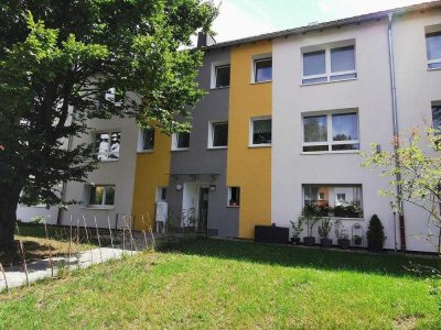 Schöner wohnen! Gemütliche 2,5 Zimmerwohnung mit Balkon und eigenem Gartenanteil