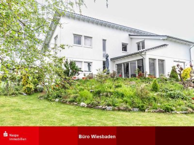 Hünstetten-Kesselbach: Modernes, großzügiges Einfamilienhaus mit Energieeffizienz A!