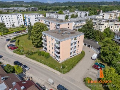 Der PREISHAMMER! *** VERMIETETE, HELLE 2,5 ZKB IN GEPFLEGTEM MFH UND TOP LAGE ***