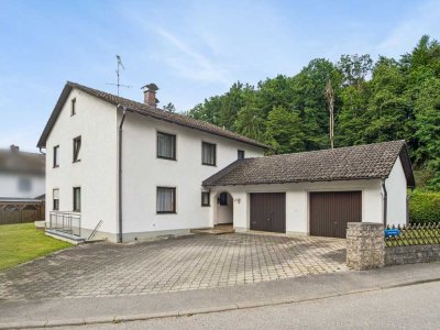 Einfamilienhaus mit großem Grundstück in guter Lage
