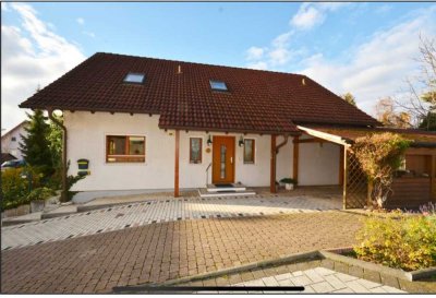 Modernes Einfamilienhaus in Feldrandlage – 178 m² Wohnkomfort