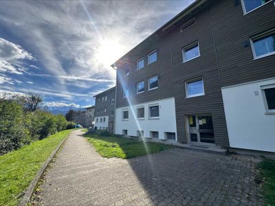 Hausnr. 35 / 3 Zimmer im 2. OG mit Balkon und toller Aussicht (frisch saniert)