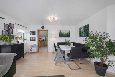 Ihr neues Zuhause unter dem Dach - Dachgeschosswohnung mit Gartenfreude und sonniger Terrasse!