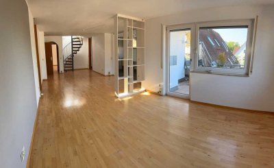 Freundliche und gepflegte 5,5-Zimmer-Penthouse-Wohnung mit Einbauküche in Kirchheim unter T