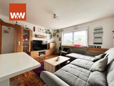 Wohlfühlwohnung als Kapitalanlage. 3 Zimmer
auf 62 m². Neuwertiges Bad, sonnige Terrasse,
Garage.