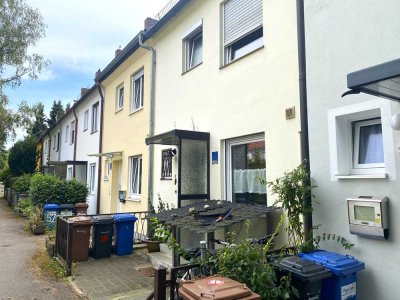 Ramersdorf - Charmantes Reihenhaus mit idyllischem Garten in ruhiger Lage, Erbbaurecht