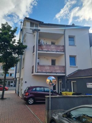 WBS Erforderlich - Freundliche und gepflegte 3-Raum-Wohnung mit Balkon, 2. OG,  in Ibbenbüren