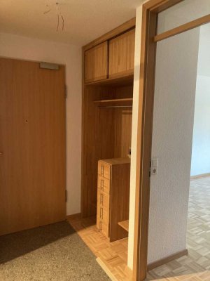 Stilvolle 4-Raum-Hochparterre-Wohnung mit gehobener Innenausstattung mit EBK in Neu-Ulm