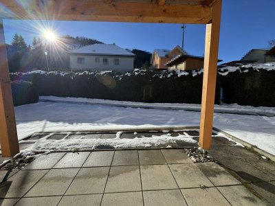 Zweitwohnsitzfähige 4 Zimmer Eigentumswohnung mit südseitiger Terrasse und Garage