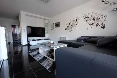 Stillvolle 2,5-Zimmer Etagenwohnung mit Stellplatz und Einbauküche in Gerlingen