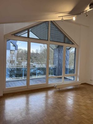 Exklusive Maisonette-Wohnung mit 4,5 Zimmern in Heiderhof, in der Nähe von IBIS