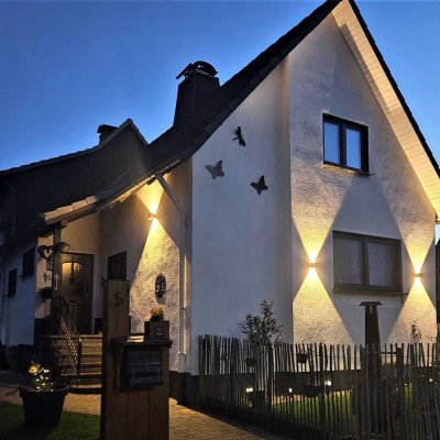 !PROVISIONSFREI! Stilvolle Doppelhaushälfte in Hann. Münden-Wiershausen (4 Zi/91 m²) ++ Kernsaniert