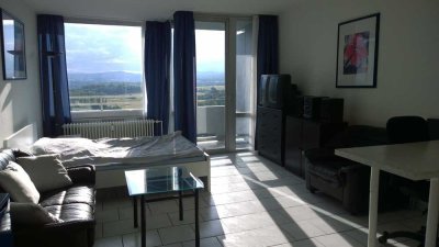 Gewerbegebiet Süd: Furnished or unfurnished studio apartment with balcony!